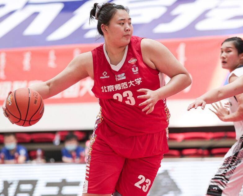 中国女篮2米01巨无霸260斤,联手李月汝韩旭?_刘禹彤_比赛_篮板