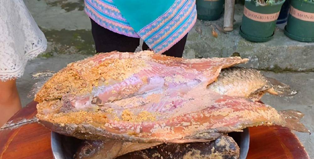 侗族有一种"嫁妆鱼",从出生开始腌制,结婚才拿来吃,你吃过吗_密封