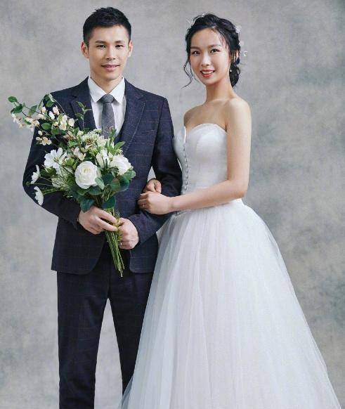 玩真心话大冒险,张成龙竟忘了结婚纪念日_什么_爱好_婚姻