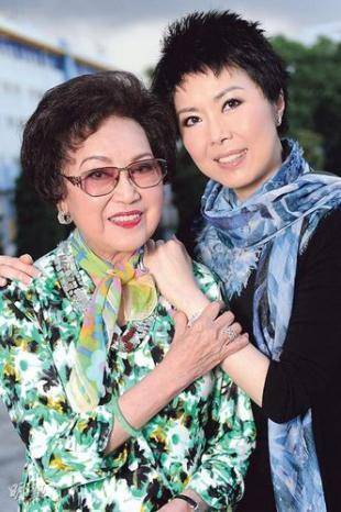 李香琴死因,女儿自曝吃米糊噎着,连找两家医院遭拒绝_萧紫筠_母亲