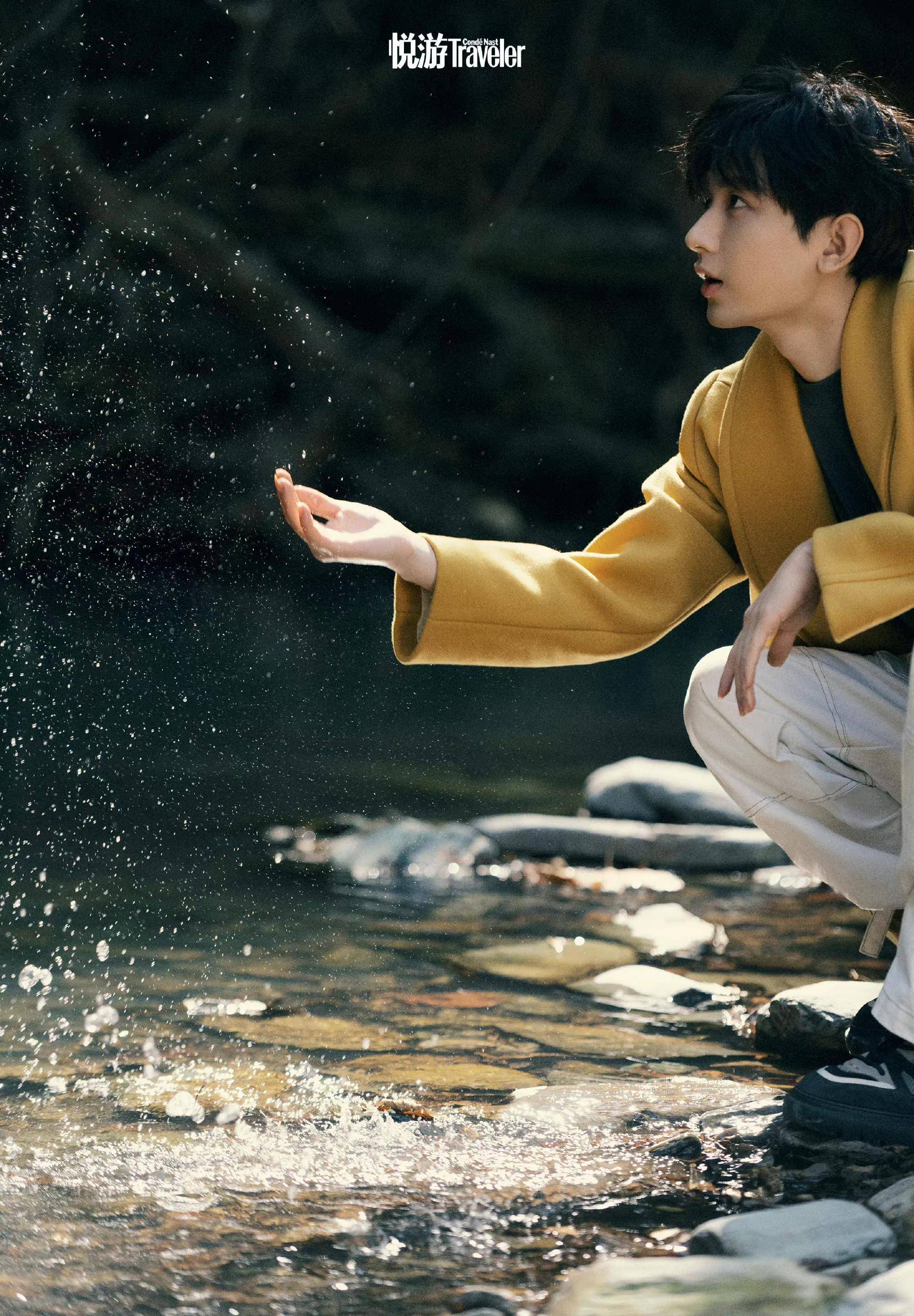 成毅悦游十二月刊封面,花与少年,温暖明媚,唯美浪漫_大片_感觉_阳光