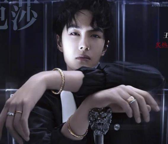 摄影师陈漫遭同行排斥,拍摄王一博千玺翻车,被内涵为"ps漫"_明星_本人