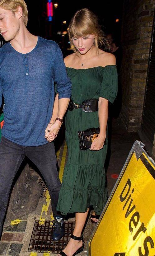 怼得好,这个梗并不好笑_joealwyn_感觉_交往