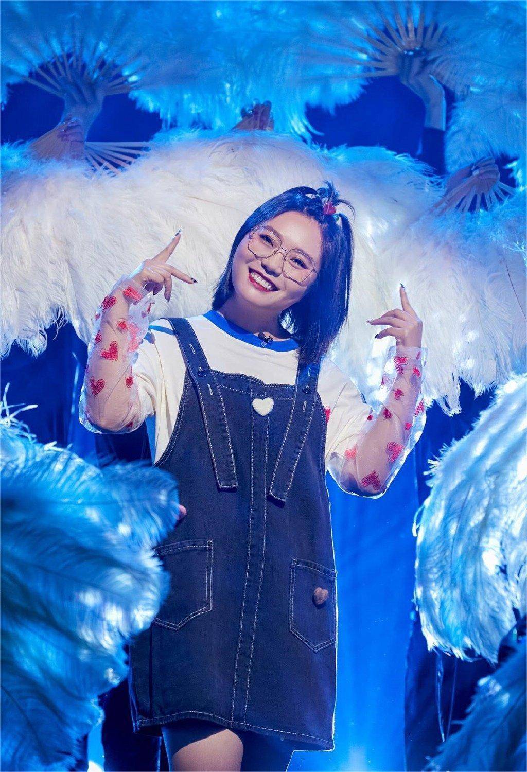 你永远可以相信李雪琴,今天有演出老友齐聚再唱"酸菜缸"