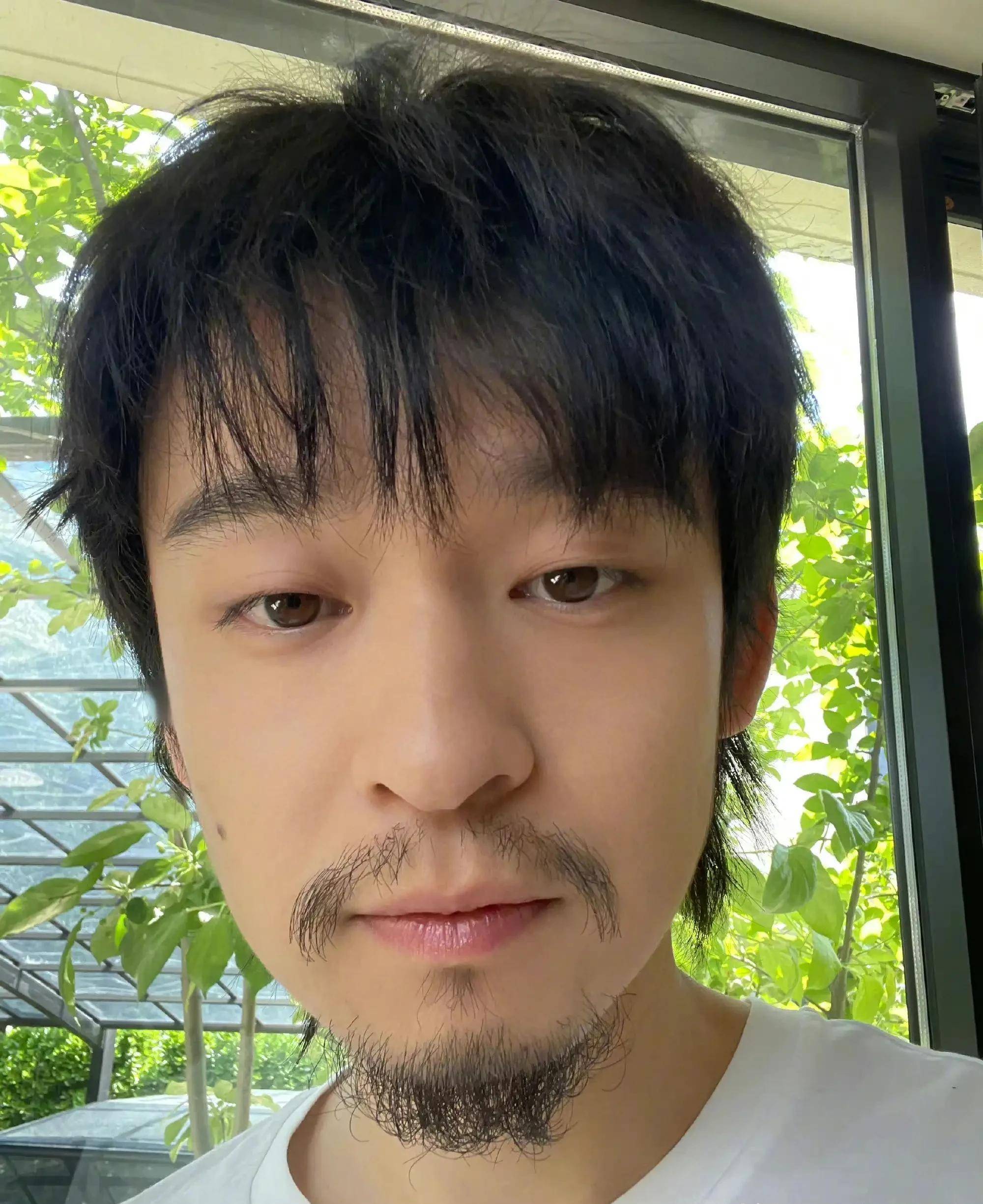女儿生日穿万元裙子显奢侈,孙怡办生日会庆祝,董子健晒照显冷清_妈妈