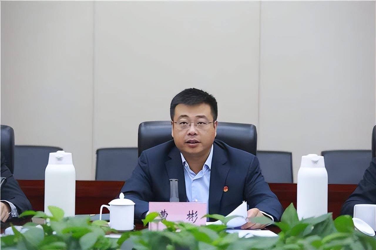 曹彬指出,中铁信托作为中国中铁金融板块的核心成员企业,近年来,综合