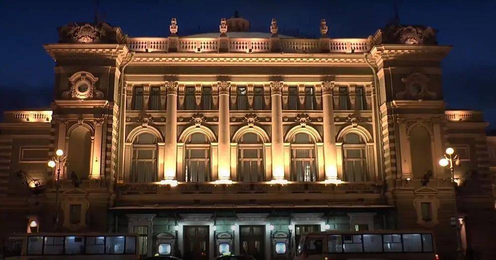 俄罗斯知名剧院大盘点!除了马林斯基你还应该知道这些!