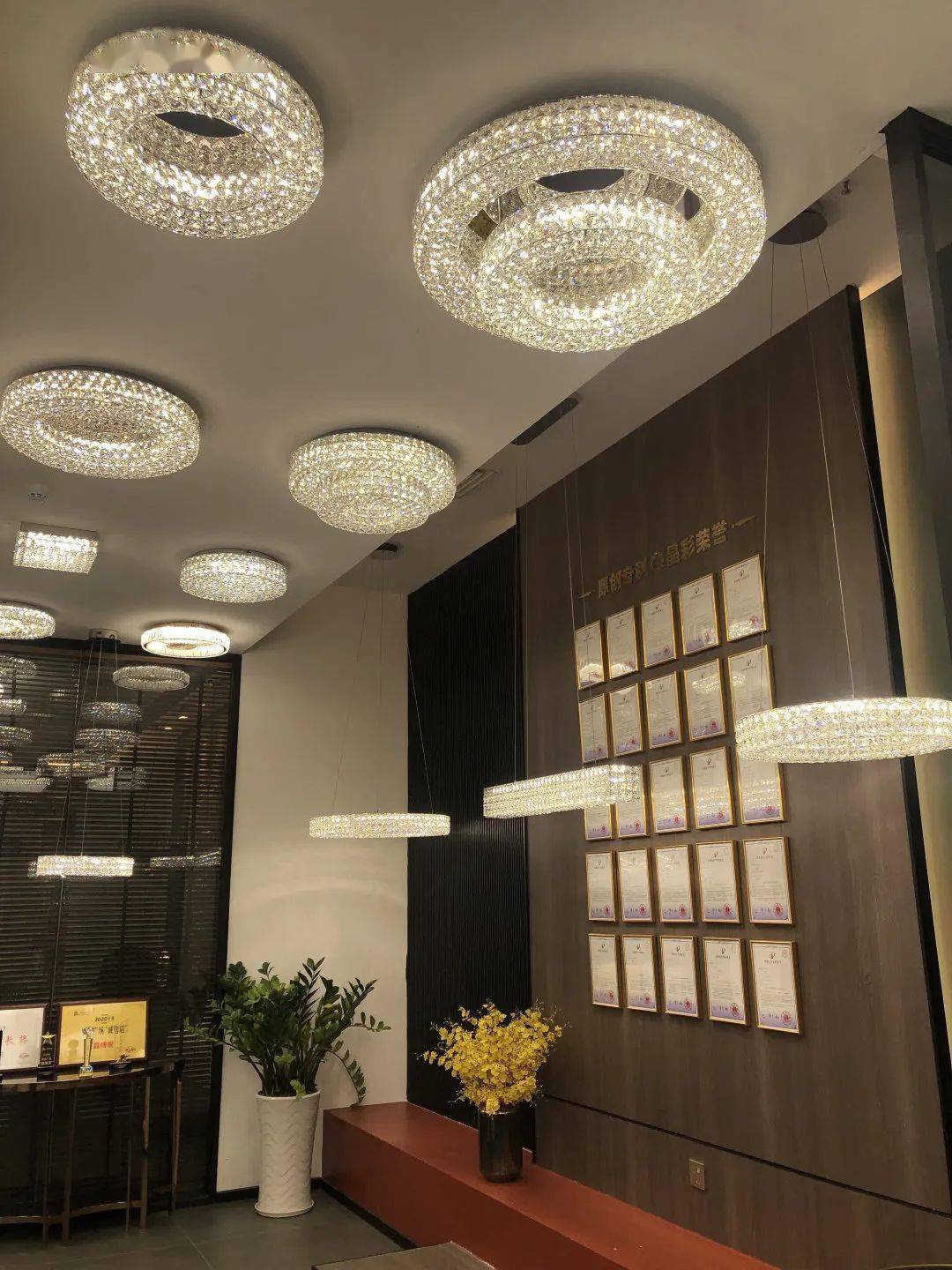 事实证明,我的选择是正确的,华艺广场与晶博锐品牌定位相匹配,为品牌