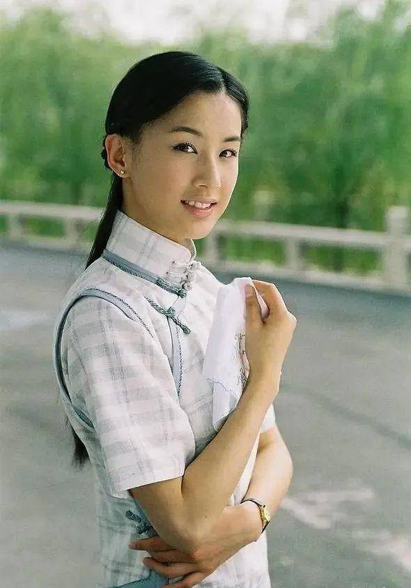 14年前的《金粉世家》續集,郭美女黃聖依主演,劇情比前作更虐心_金燕