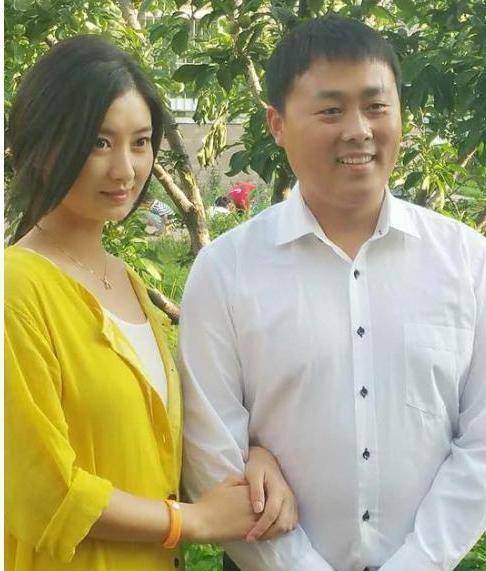 曾是星光大道冠军,却因千万豪宅被疑是假农民的刘大成,现状如何_舞台