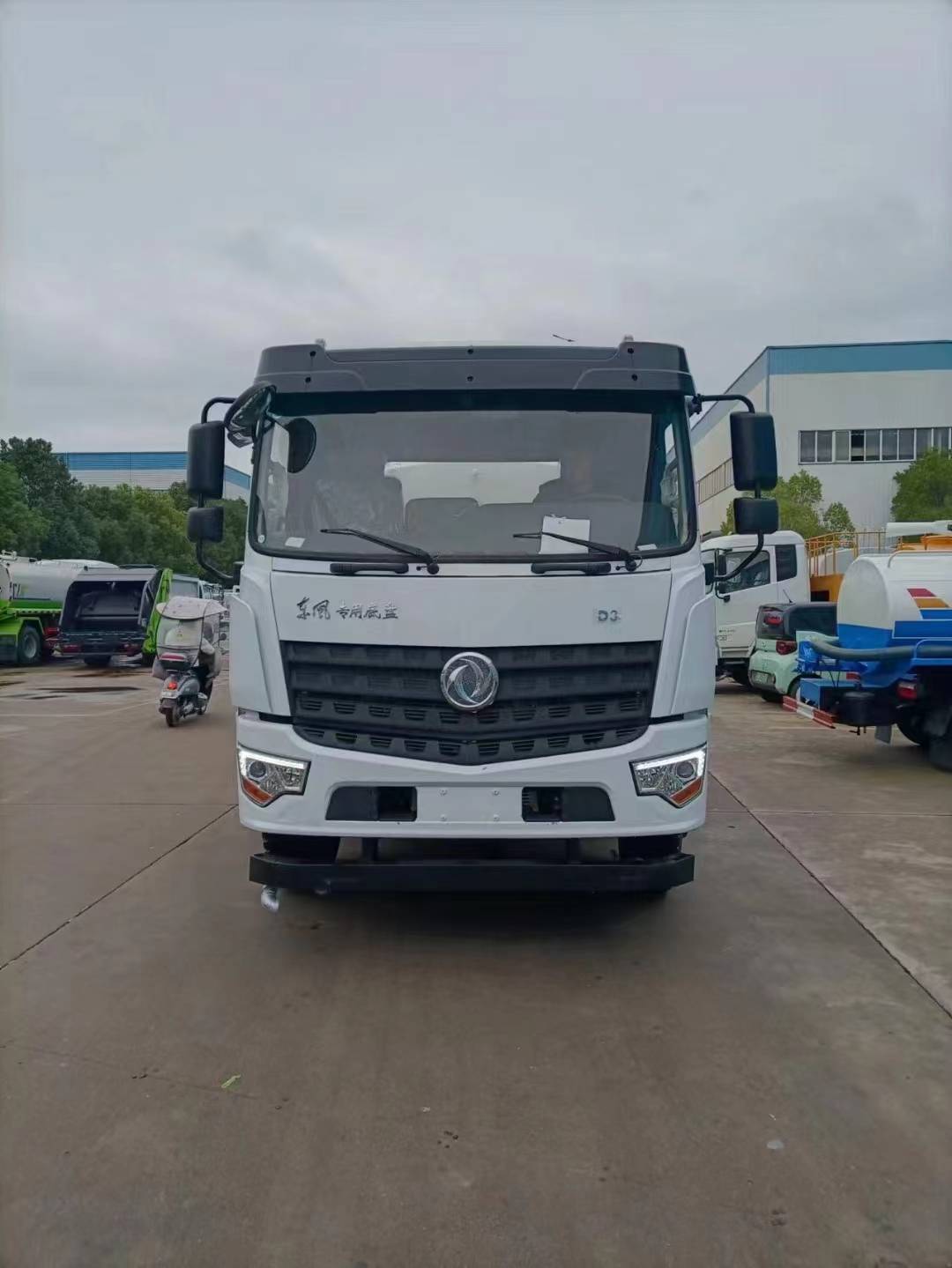 东风d3后双桥20吨洒水车_罐体_专用_容积