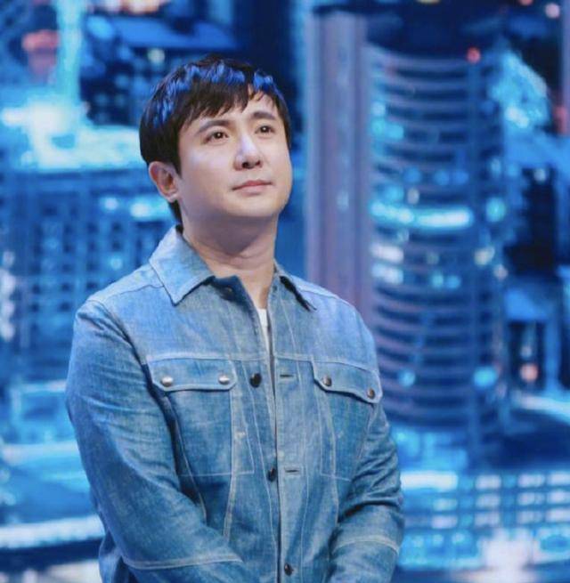 沈腾在杨幂新动态下艾特魏大勋,内容有深意_叔叔_当事人_自拍