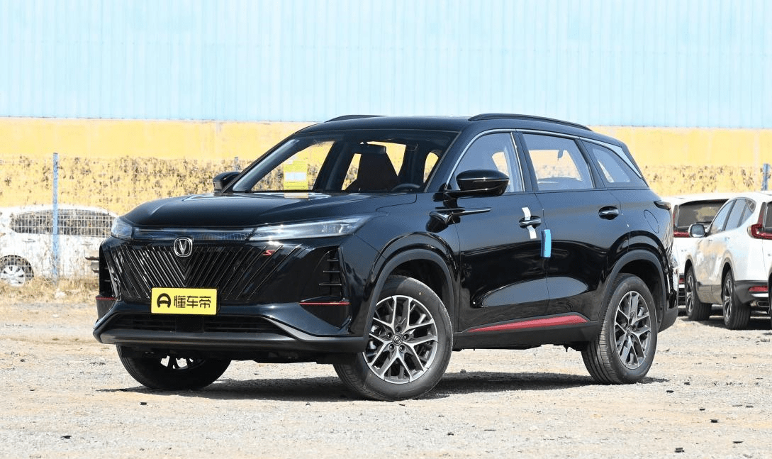 大空间的日常家用车,多角度实拍解读长安cs75 plus 2022款_搜狐汽车