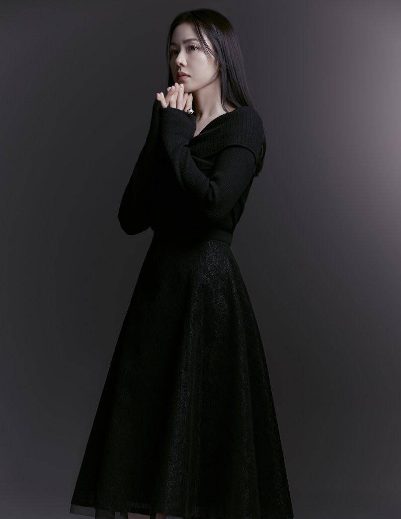 孙艺珍的经典装扮,尽显传奇之美_时尚_造型_风格