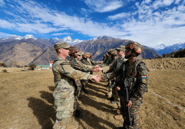 三大岛链锁不住中国,美国又到南亚寻突破,在中印边境地区搞军演_印美