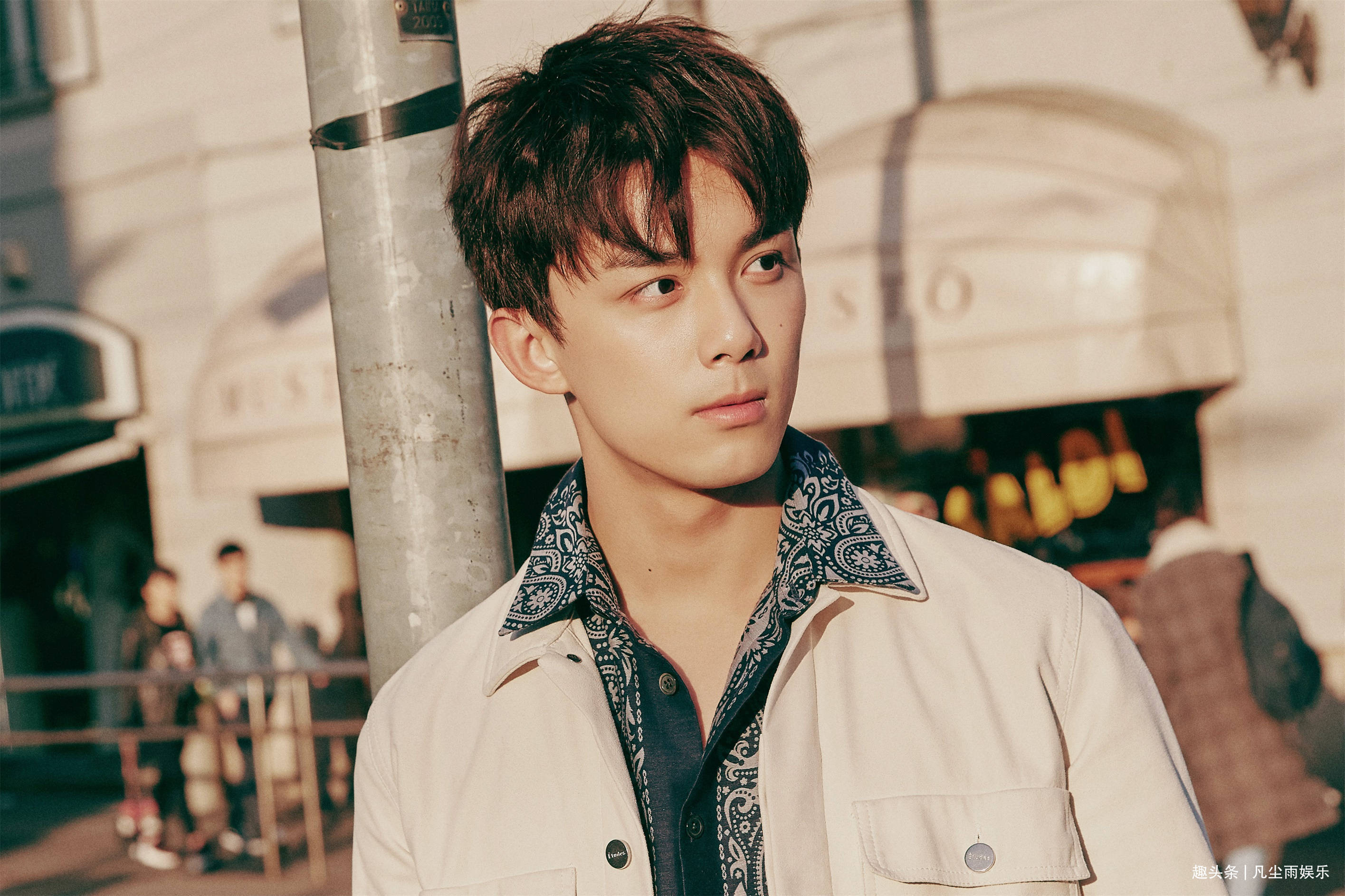 吴磊,小时候可爱长大后帅气, 新剧用演技实力圈粉_绅士_时会_女明星