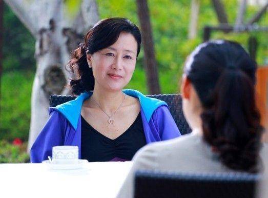 吴玉芳:《小舍得》中演蔡母,21岁成影后,却没想到58岁落得说名_江嘉良