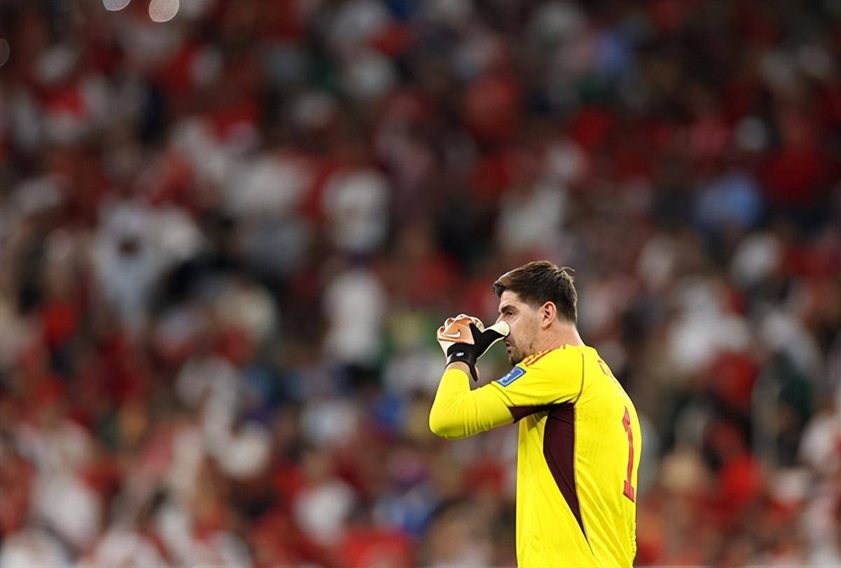 原标题:哈亚|战败归家,欧洲豪门谁落伍?