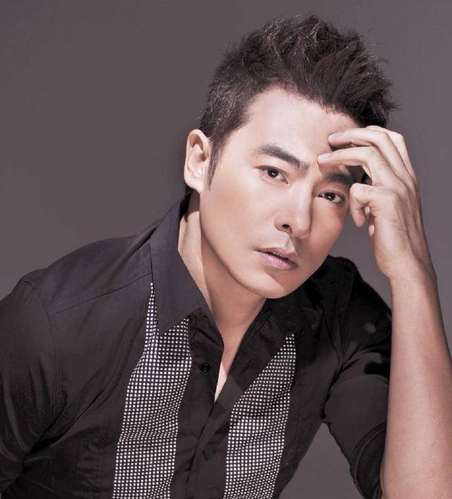 他曾是钓鱼台国宾馆警卫,是姚晨同学张晋好友,人帅演技棒零绯闻_于波