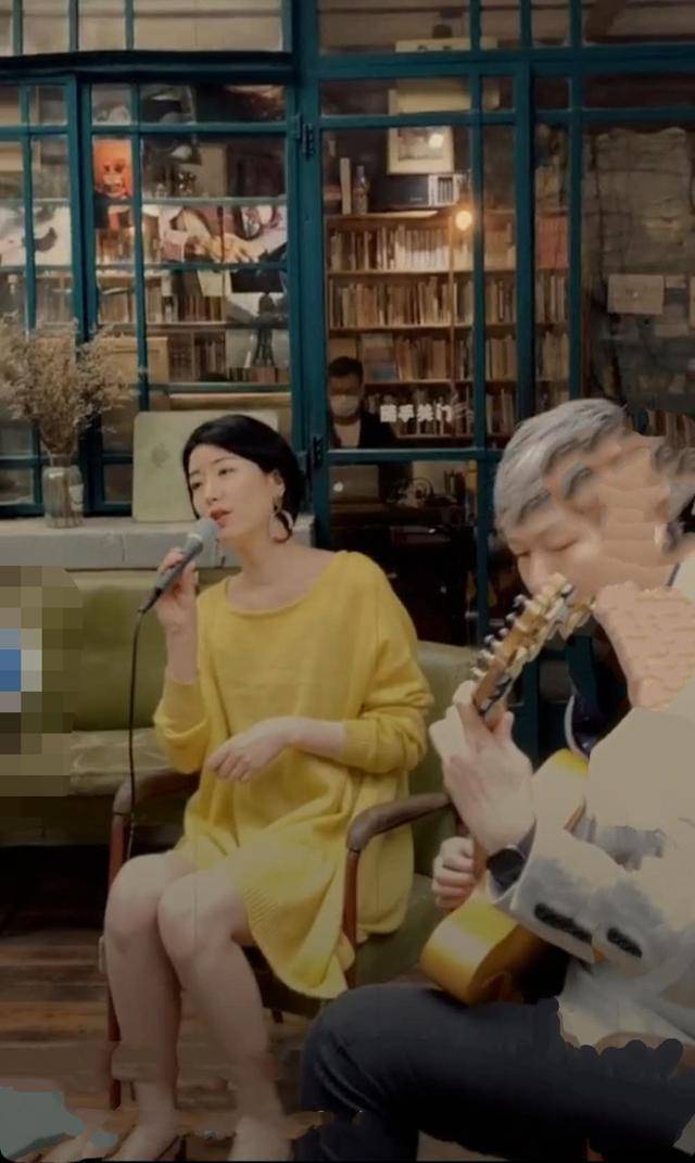 穿姑妈老裙子变文艺范,连耳环都是上世纪的_气息_susie_白色