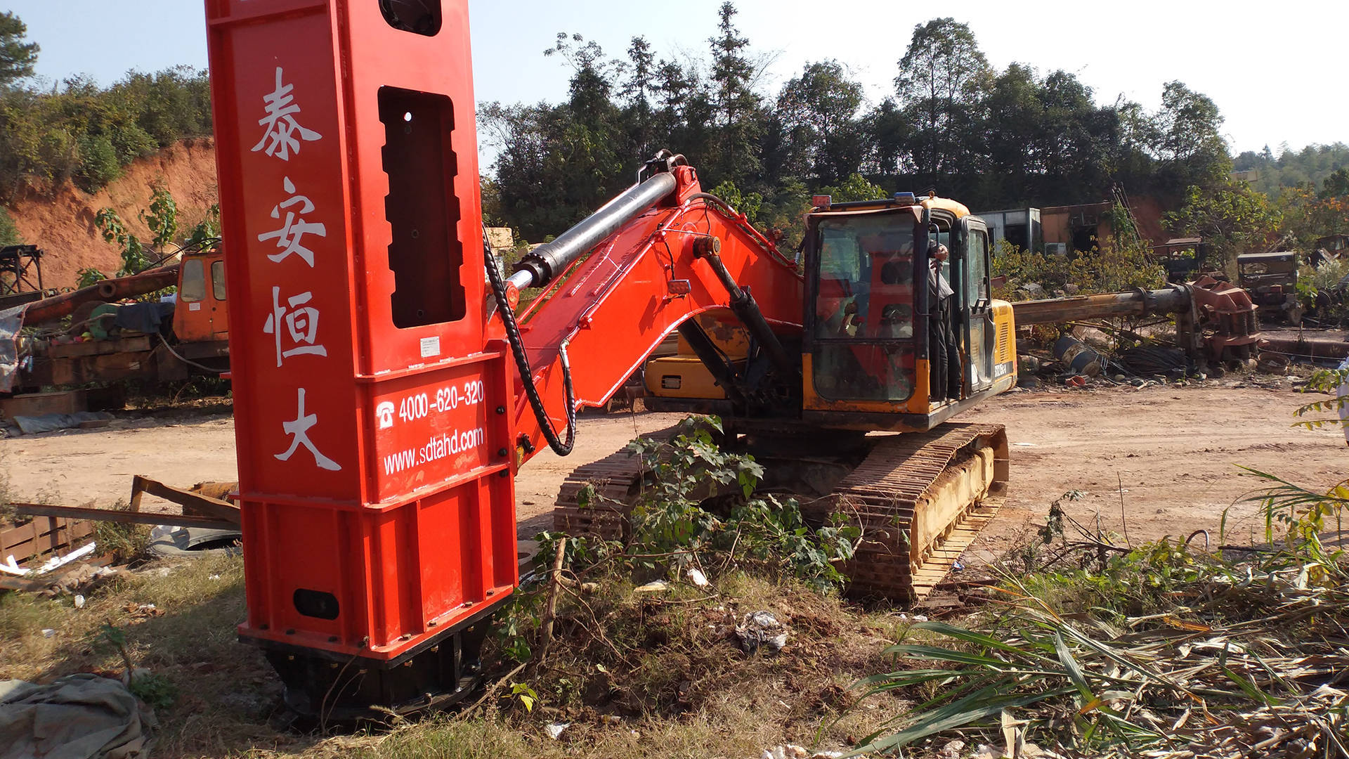 挖机带夯锤租赁-挖掘机炮锤改装液压打夯锤_重量_路基_工作