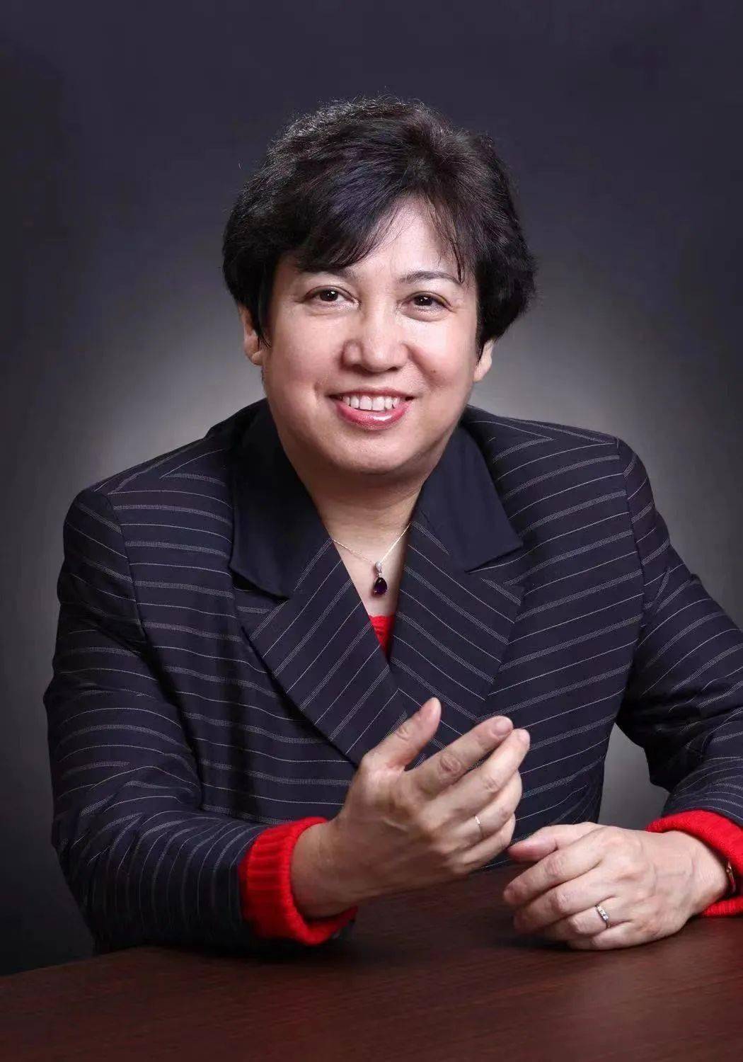 【院长推荐】北外金莉教授:学英语是一次偶然,努力就能改变命运_美国