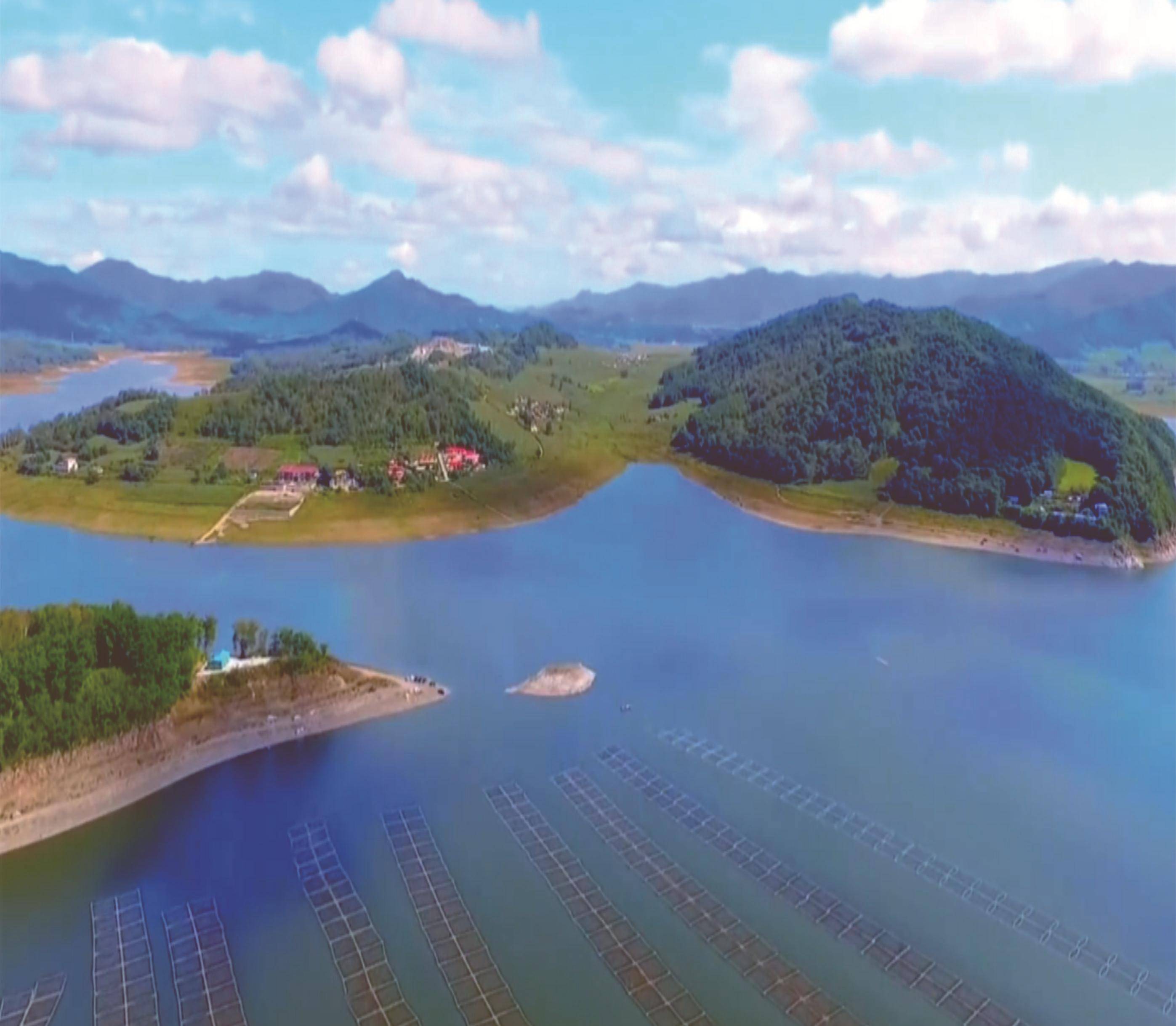 东北松花江上,璀璨明珠松花湖,水回山转中,享水旷美,山峭林幽_石龙