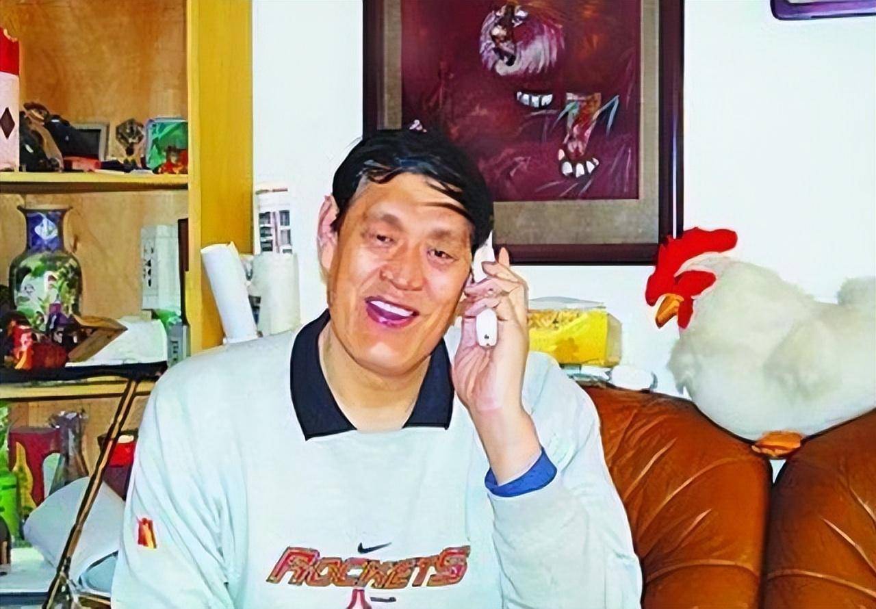 穆铁柱最后的一天:在健身器材上蹬自行车,随后行动缓慢逐渐瘫倒_比赛