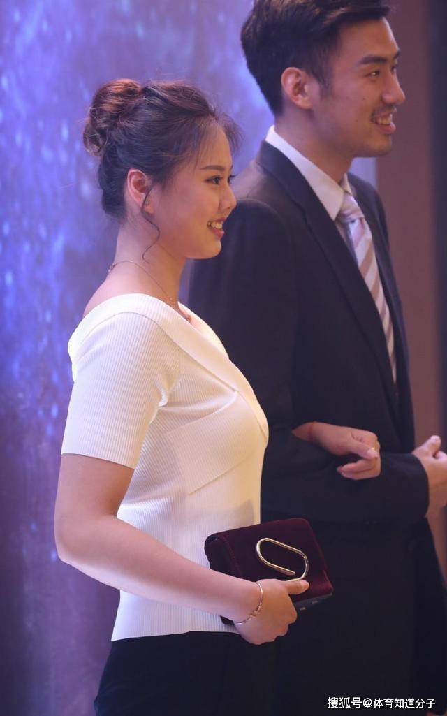 1米9大帅哥和她处得好,网友:不要再拖了_龚翔宇_中国_李童