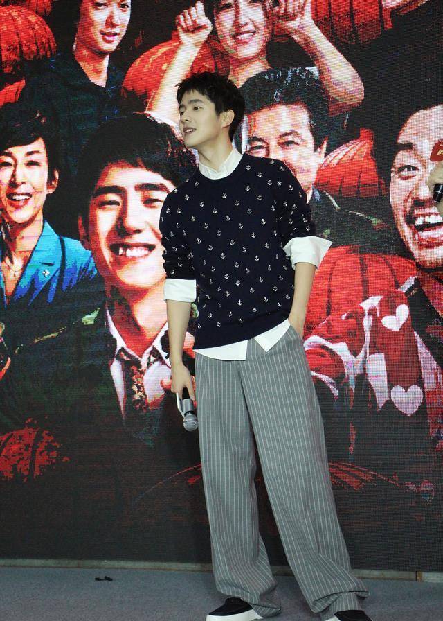 刘昊然来了!宣传《唐探3》,他带作品见老乡特别开心_电影_挑战_角色