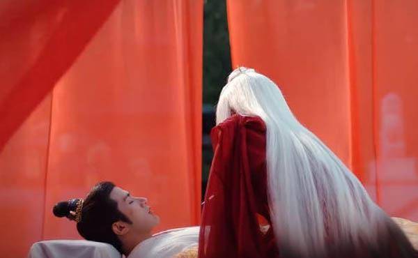 红罗帐容乐误伤无忧瞬间白头,傅筹痕香发生关系_容齐_容乐一_剧情