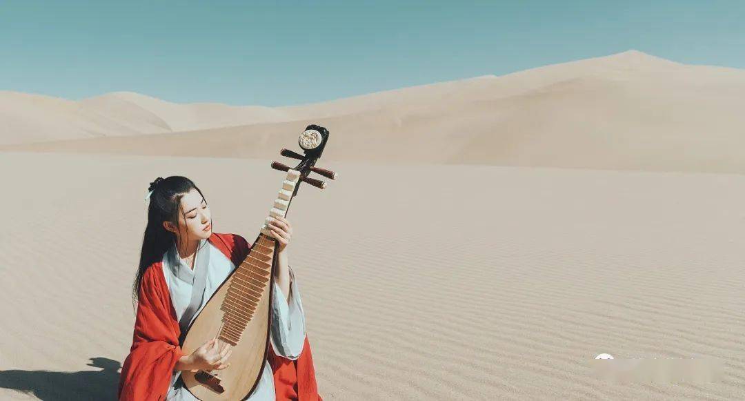 结局我看透谁在用琵琶弹奏一曲东风破我的等候你没听过而如今琴声幽幽