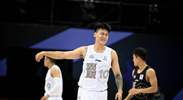 赵睿获得全明星mvp,队友表示祝贺,马尚说出最真诚的话_易建联_比赛