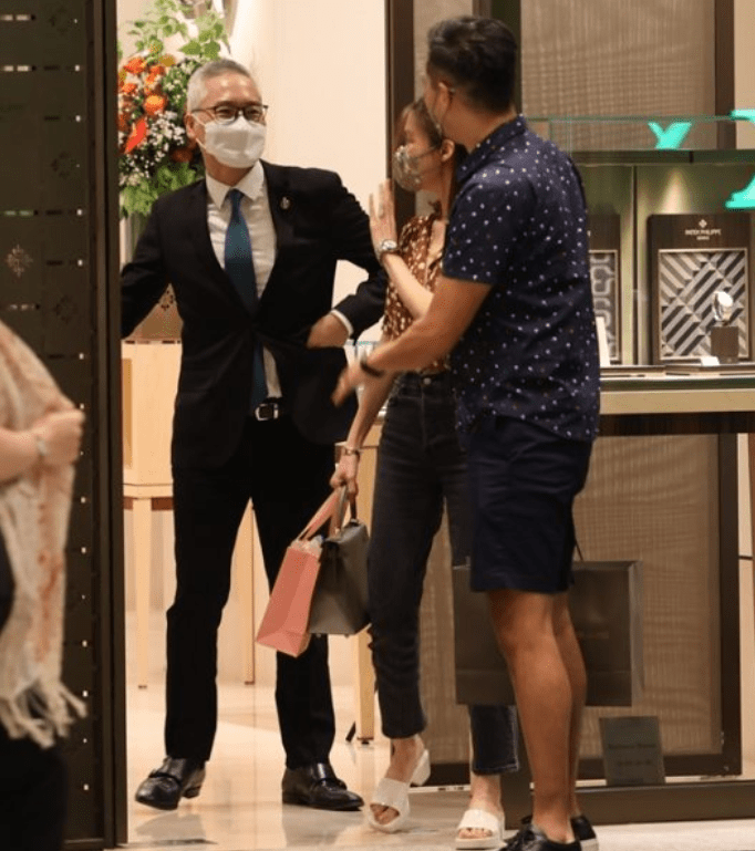 华姐冠军岑丽香近况,婚前每天用50元很节俭,婚后住豪宅爱买名牌