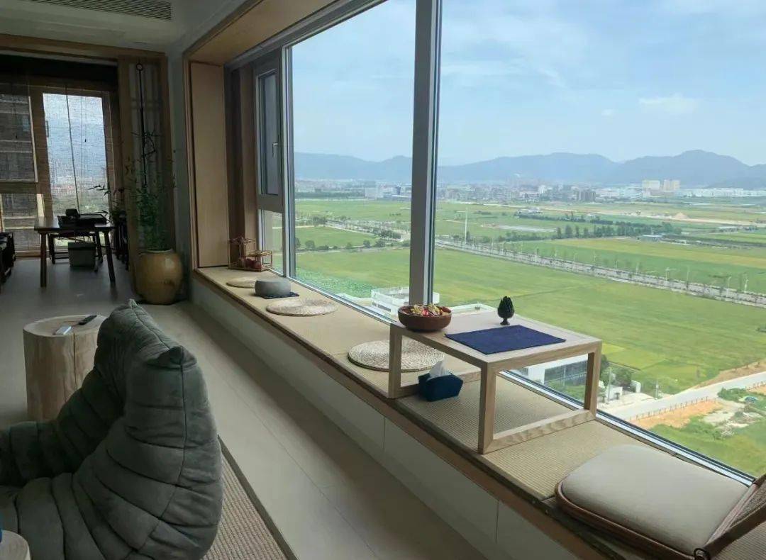 03室内半落地飘窗设计