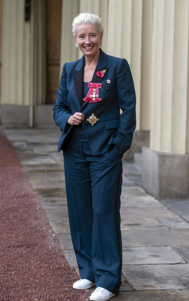 61岁艾玛·汤普森魅力依然,不被年龄定义的美,源自丰富内心和优雅气质