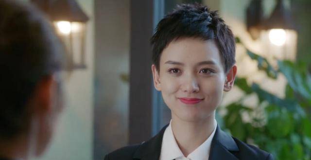 《我的真朋友》邓伦朱一龙救不了杨颖,另一位女演员却偷偷抢了戏_剧中