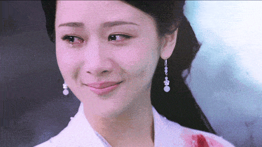 拍《香蜜》时,杨紫对着绿屏演哭戏看呆众人,网友