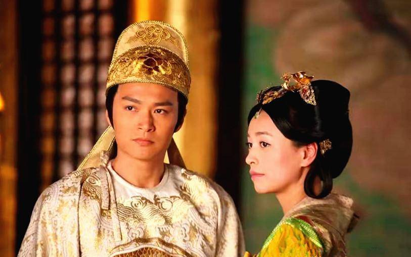 颜值不输聂远黄海冰,这张"正派脸"太眼熟却没几人记得他的名字_郑国霖