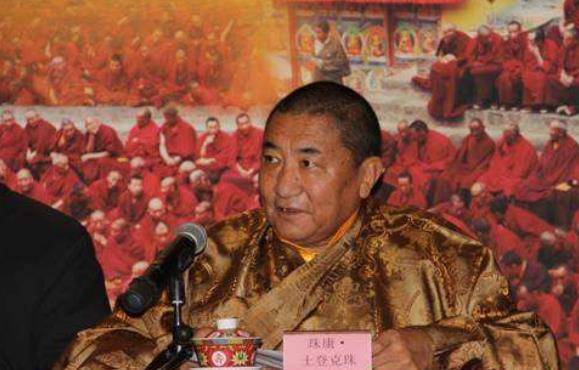 假活佛王兴夫,10年敛财2亿,欺负100多名女弟子:我是现在的佛_鲁绒来