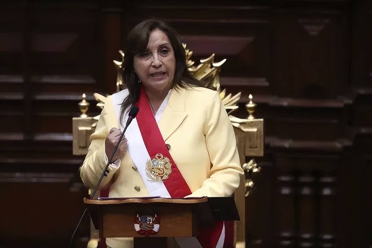 秘鲁总统解散议会失败反被抓,拉美政局动乱的根源,到底是什么