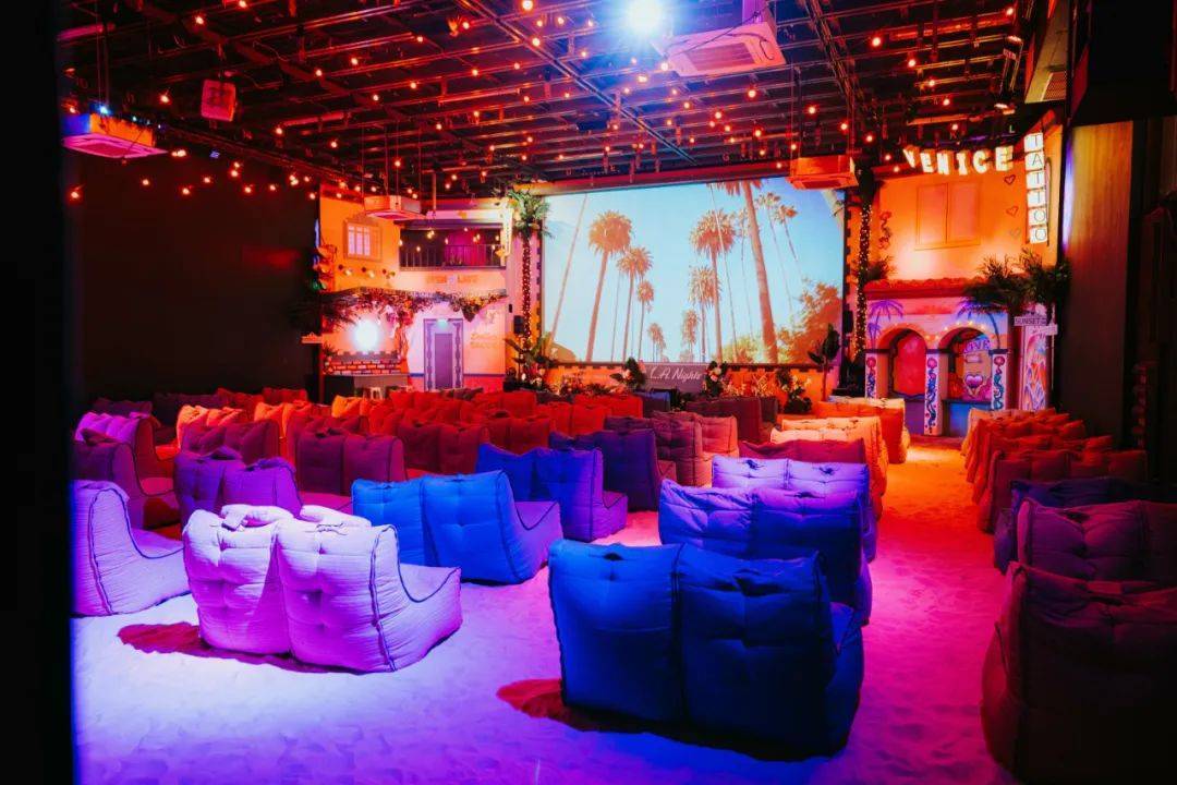 后院电影院 | backyard cinema london