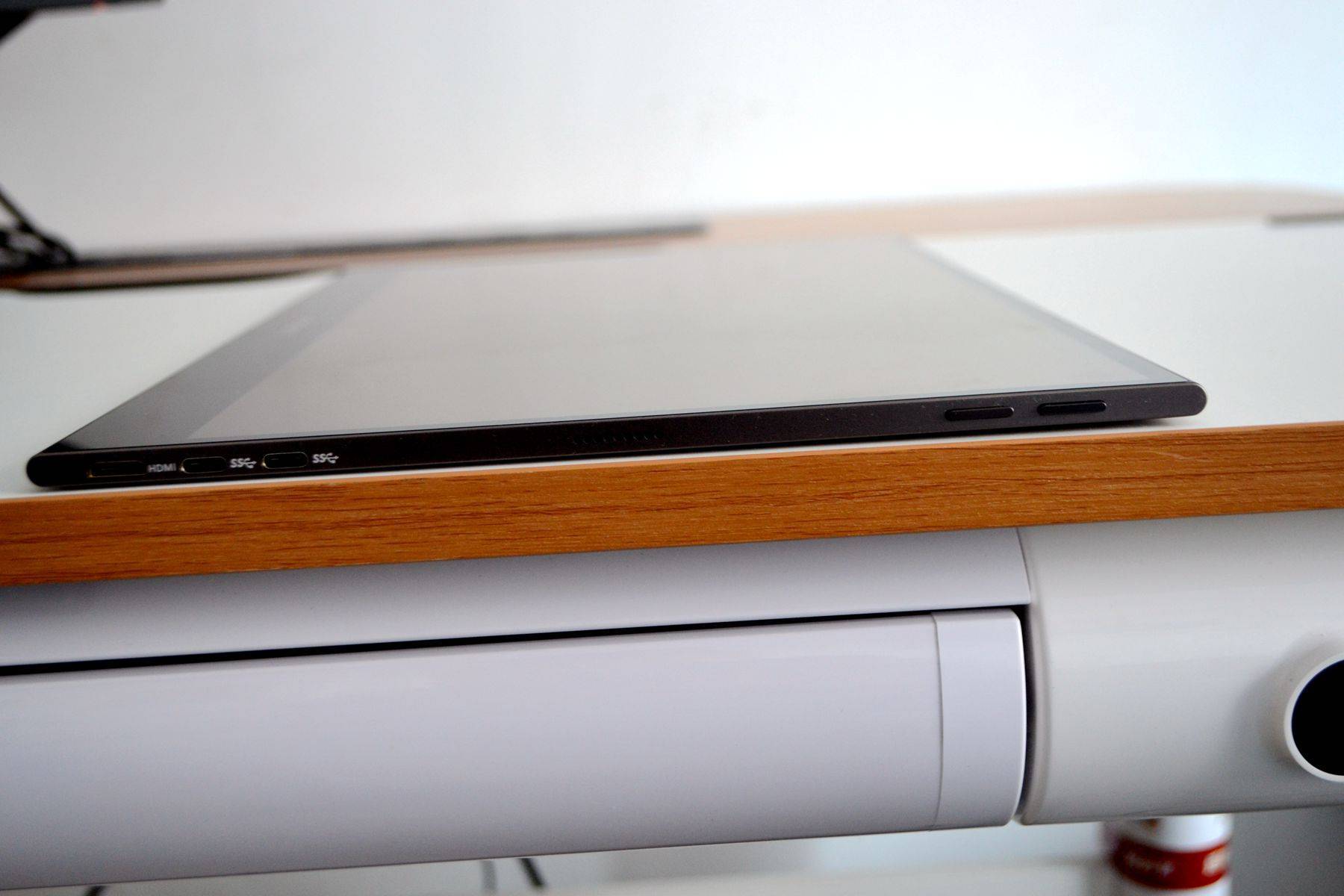 到底该不该买便携屏？手机+便携屏真能变电脑？联合创新15Q1F测评