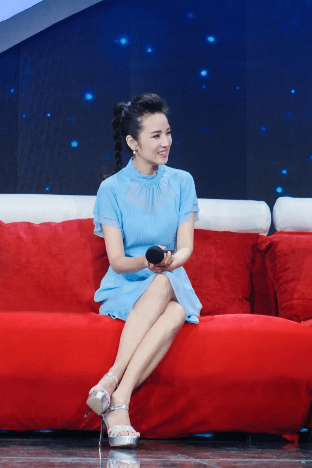 央视主持人管彤:我这辈子最正确的决定,就是在42岁高龄为丈夫生儿子