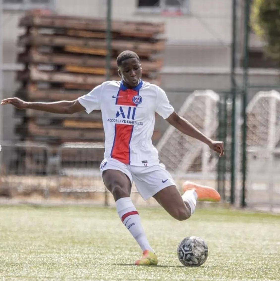 苏迈拉库利巴利,多特蒙德后防线上的一块璞玉_比赛_青年_夏天