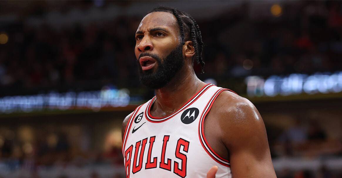 队的29岁中锋安德烈-德拉蒙德,身高2米08的他在篮下仍然极具威慑力