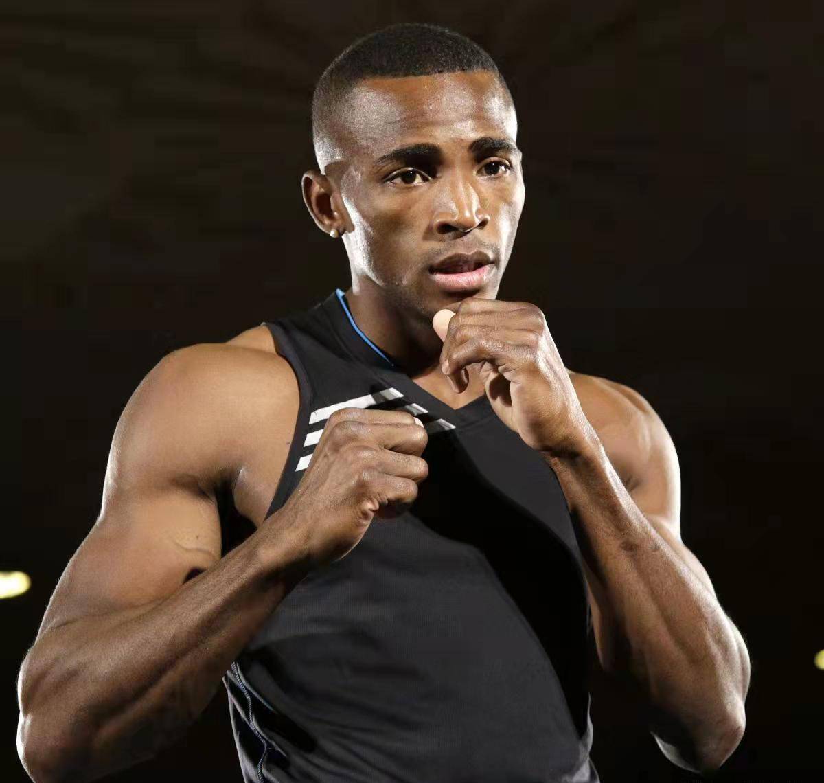 "左勾拳之王"加西亚:希望在协议体重155磅挑战古巴拳王拉拉_级别