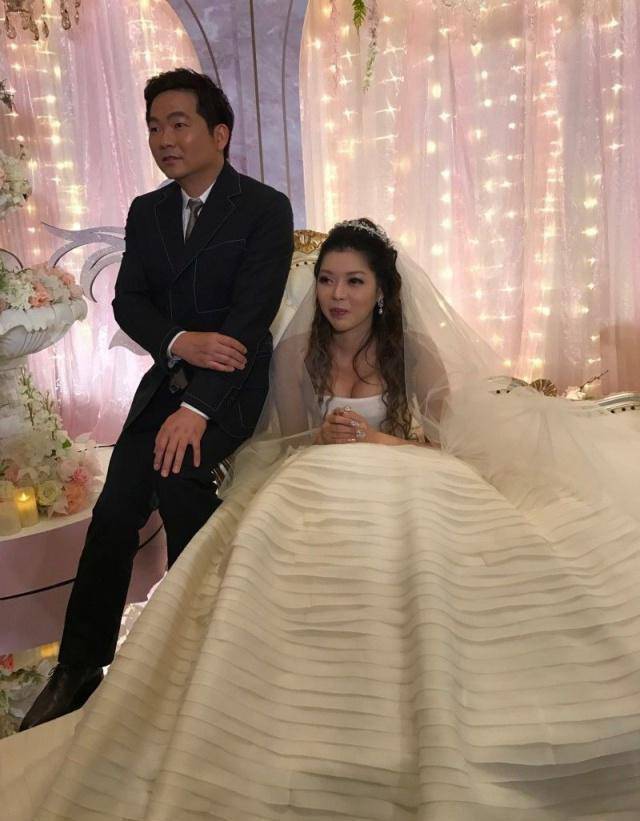 台湾女星殷琦恋爱套路,靠两招拴牢对方的心,成功嫁入豪门_工作_男友