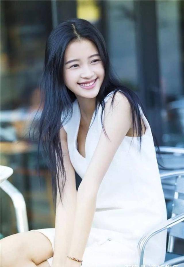 90后小花20岁出道,"影帝"老公对她一见钟情,低调早婚已有一女_孙怡