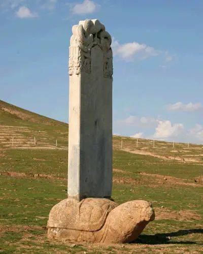 元统三年(1335年),元顺帝诏令全国文坛才俊为张应瑞家族树碑立传.